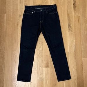 Abercrombie & Fitch Men's Athletic Skinny Stretch Dark Wash Jeans (measurements)
